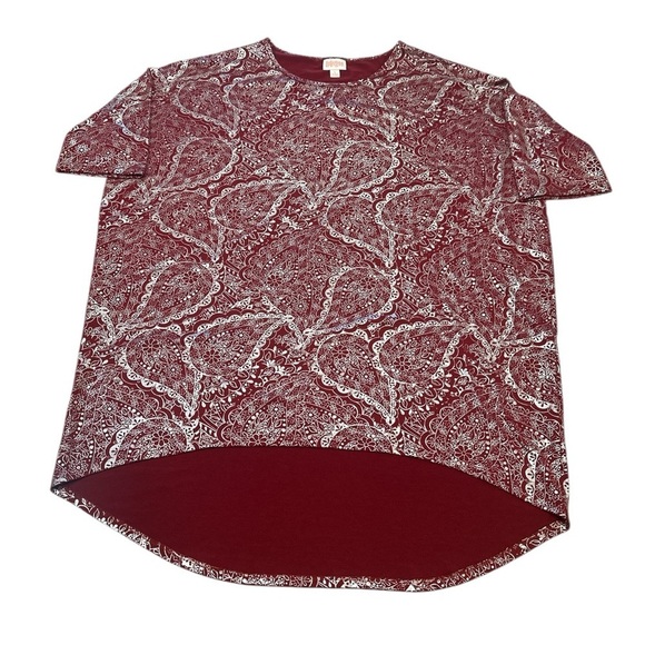 LuLaRoe Tops - Lularoe Short Sleeve Top Size Large Burgundy Silver Paisley Print Metallic Sheen